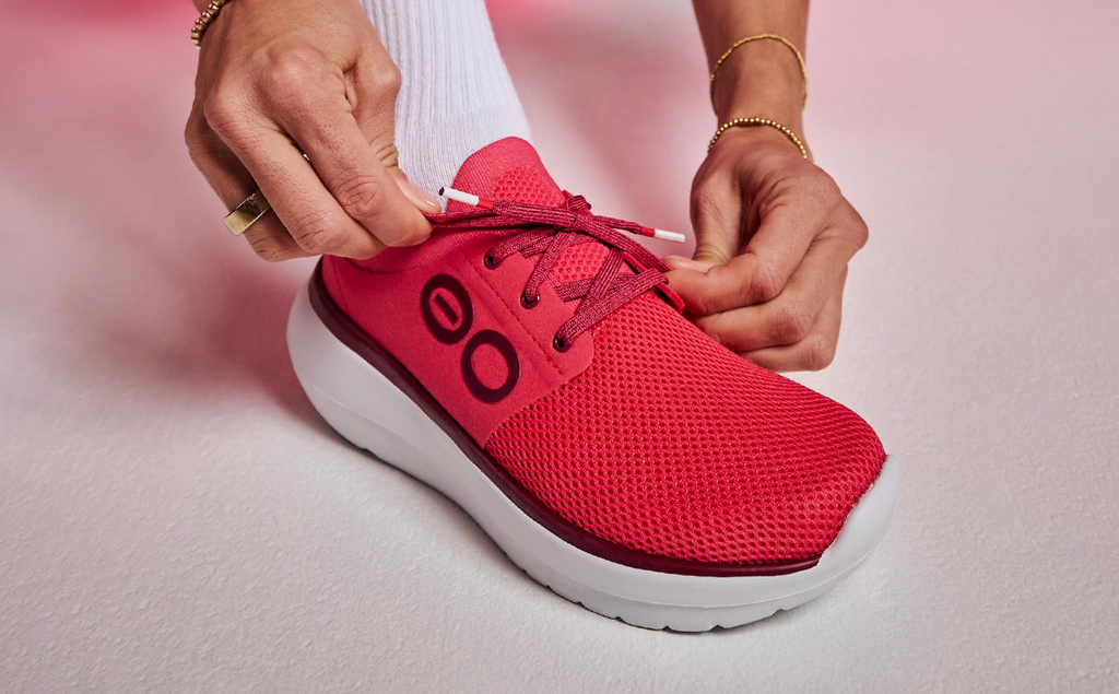 Women’s OOmy Stride – Neon Berry (FINAL SALE)