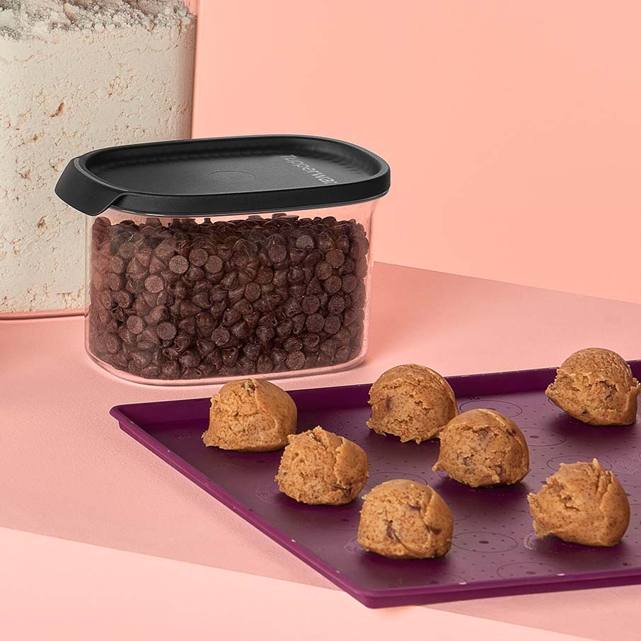 Tupperware? Ultra Clear Oval | 4? cup / 1 L