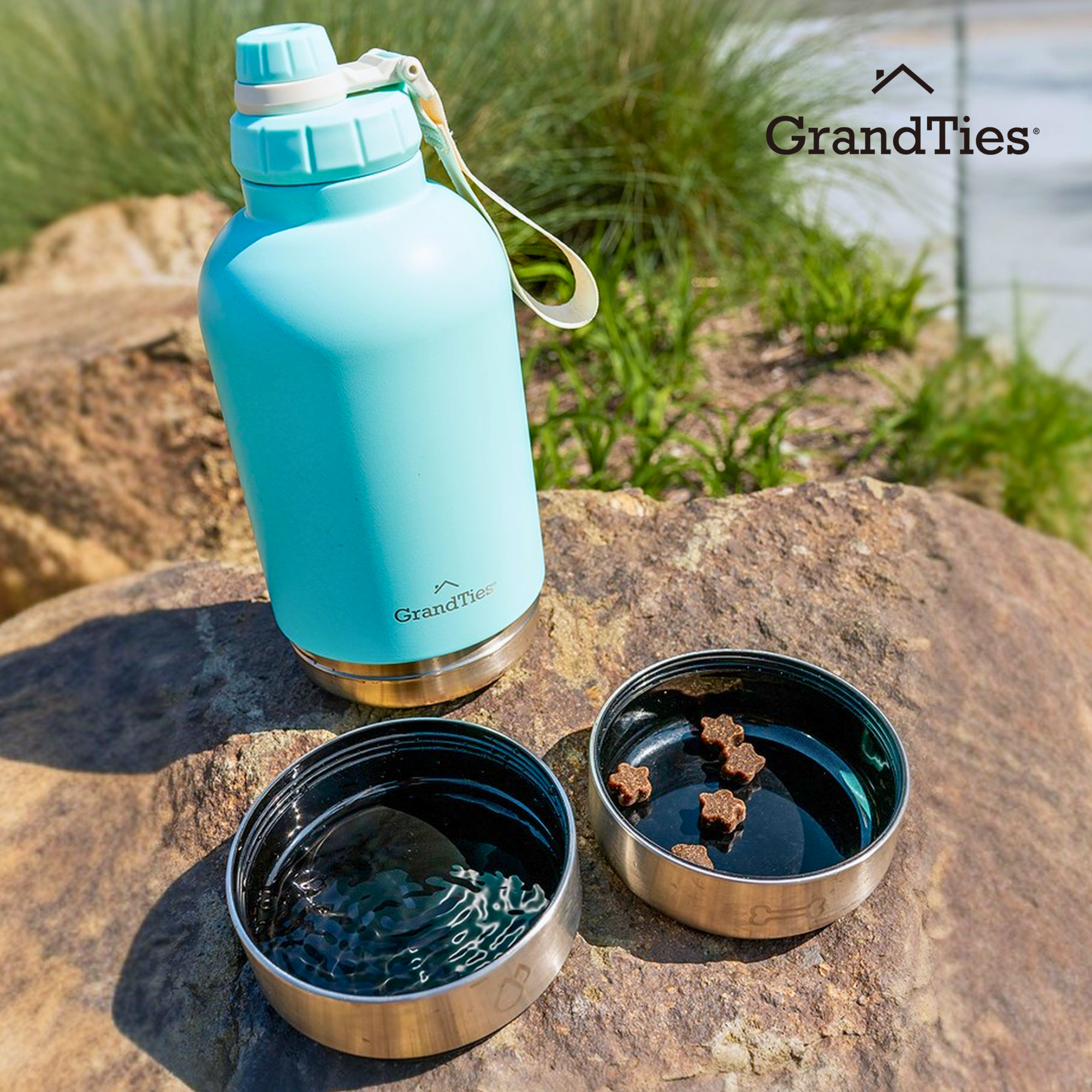 Insulated Dog Water Bottle with Bowls, Two Detachable Bowls for Dogs and Pets, Stainless Steel | 32oz/950ml