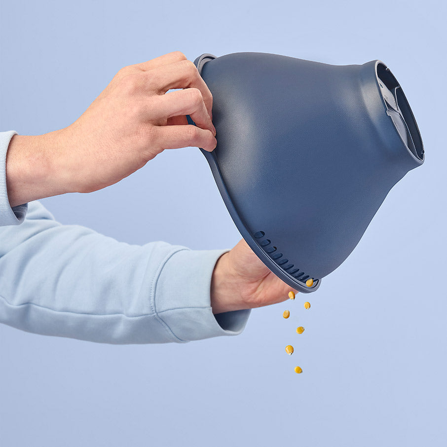 Tupperware? WOW Pop Microwave Popcorn Maker