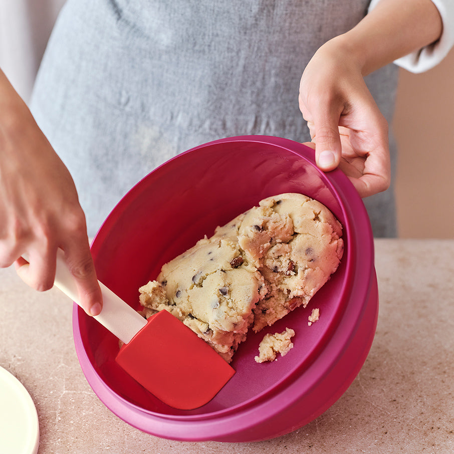 Tupperware? Classic Silicone Spatula | Heat and Stain Resistant